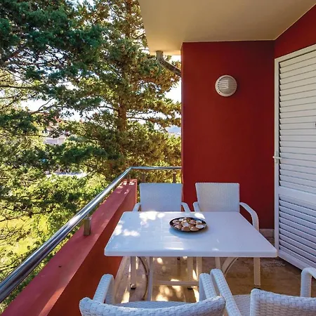 Apartment Cozy In Barbat With Wifi